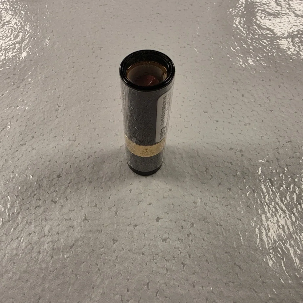 New (1) REVLON Super Lustrous Lipstick - 130 Rose Velvet Sealed